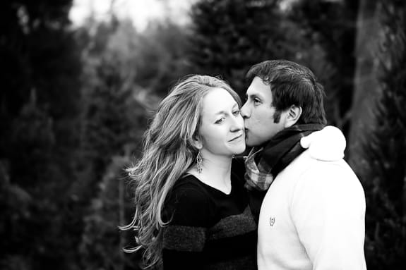 christmas tree decorating engagement shoot (14)