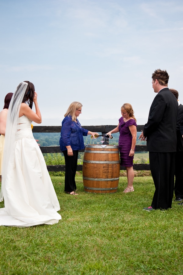 neon colors offbeat virginia wedding techno music bluemont vineyard (11)