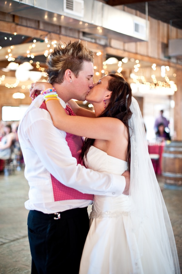 neon colors offbeat virginia wedding techno music bluemont vineyard (29)