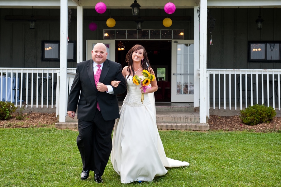 neon colors offbeat virginia wedding techno music bluemont vineyard (8)