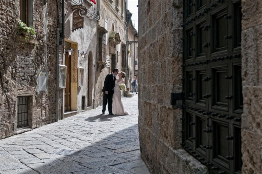 Olivia_Thomas_Tuscania_Events_oliviaethomas2_low