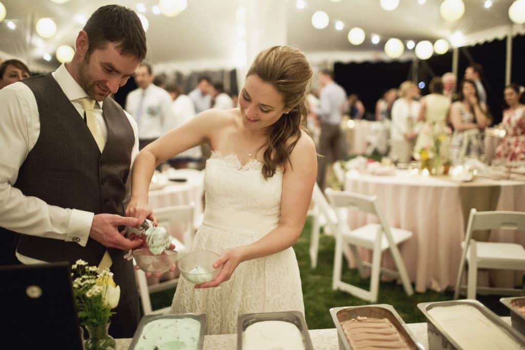 hot sundae bar wedding dessert