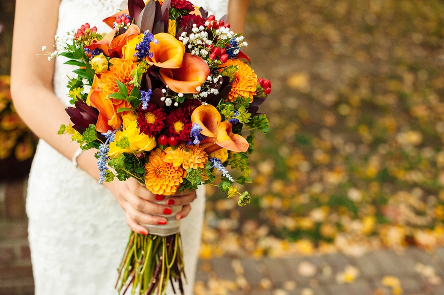 intimate Fall Old Town Alexandria Virginia wedding pictures (5)