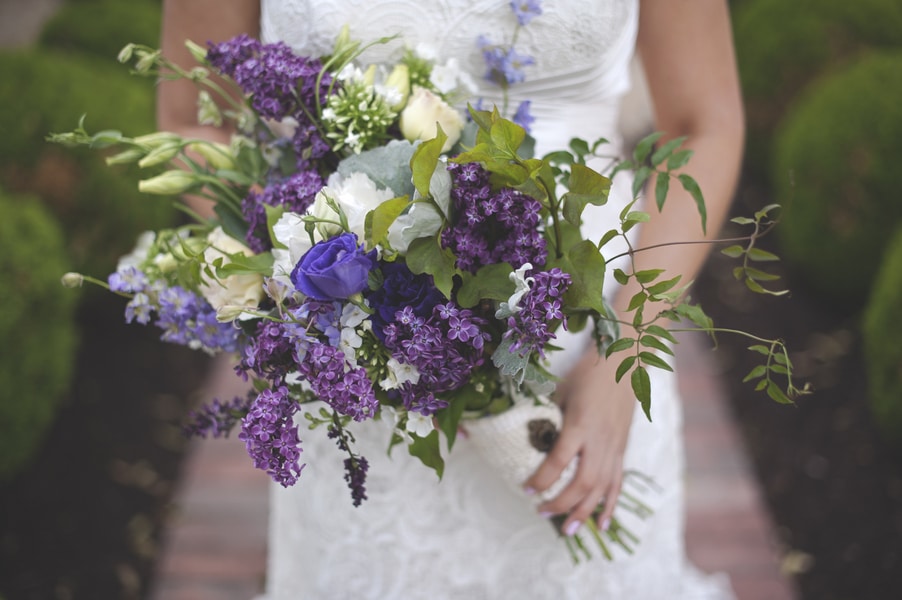 blackberry wedding purple rustic details (1)
