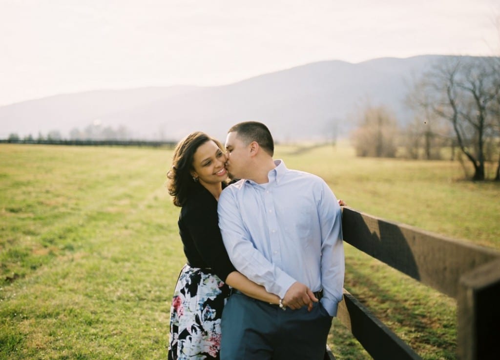 virginia vineyard engagement pictures (4)