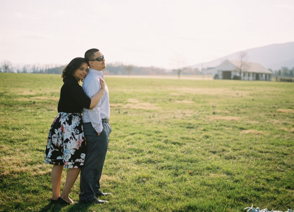 virginia vineyard engagement pictures (8)