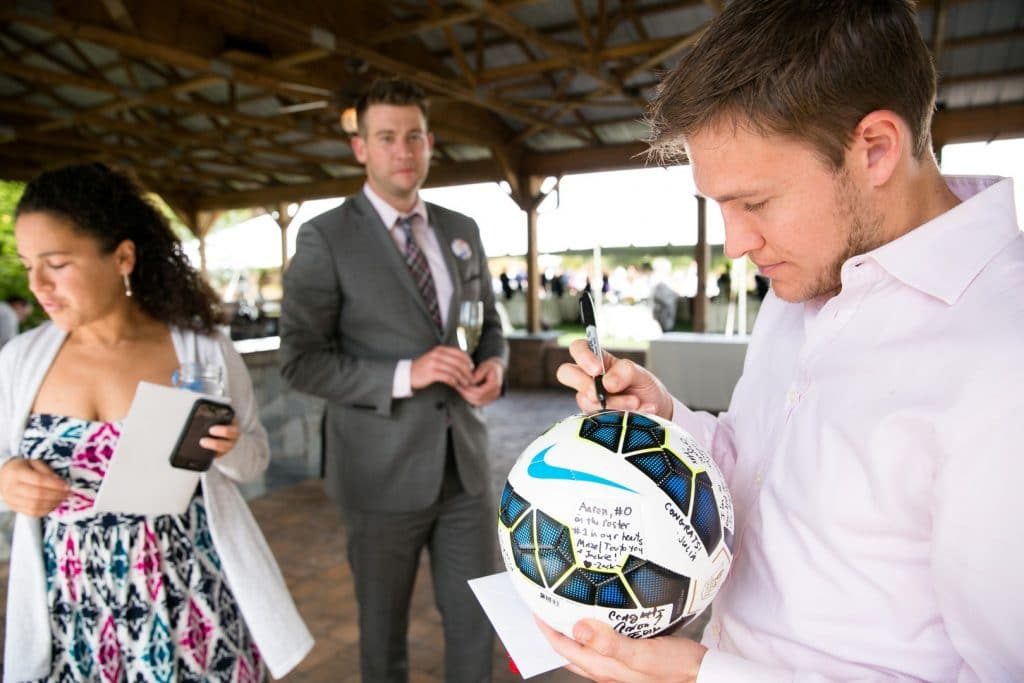 DIY Virginia wedding broad run farm pictures (12)