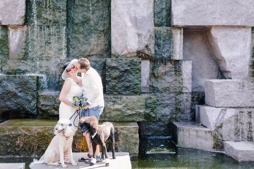 dc-offbeat-wedding-tour-bus-wedding-15